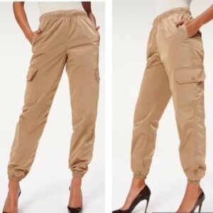 Good American NWT Essential Cargo Brown Sheen Jogger Pants